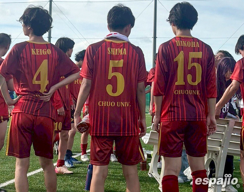 中央大学FC GLANZ様フットサルユニフォーム着用お写真2
