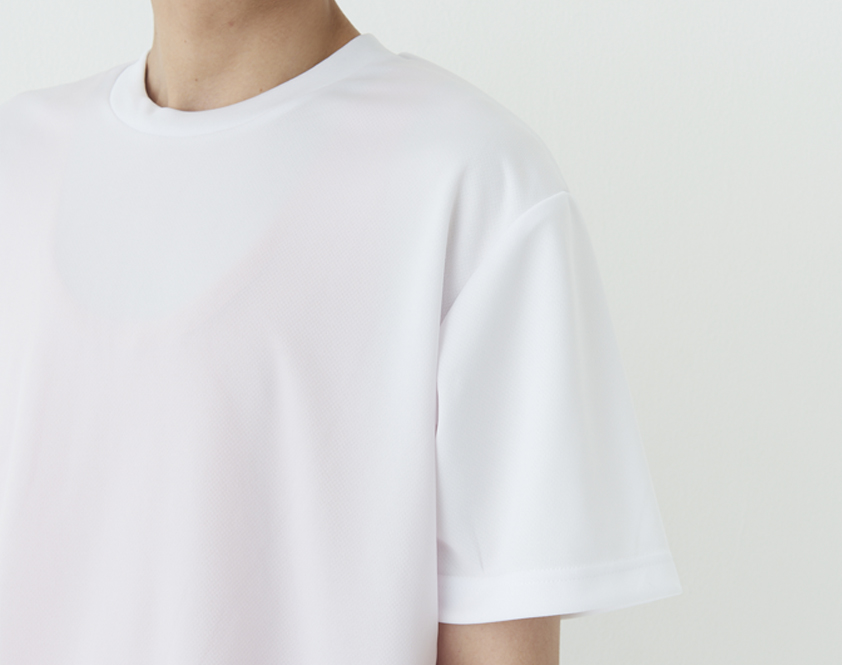 4.4オンス-ドライTシャツ透け感