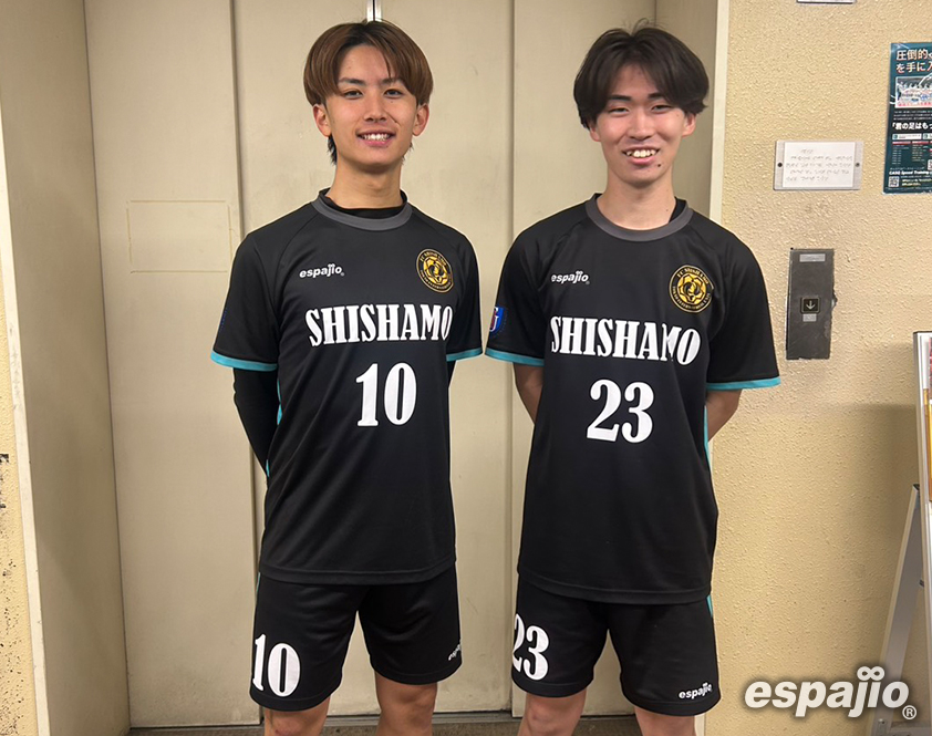 東京国際大学FC.SHISHAMO様オリジナルユニフォーム着用お写真前