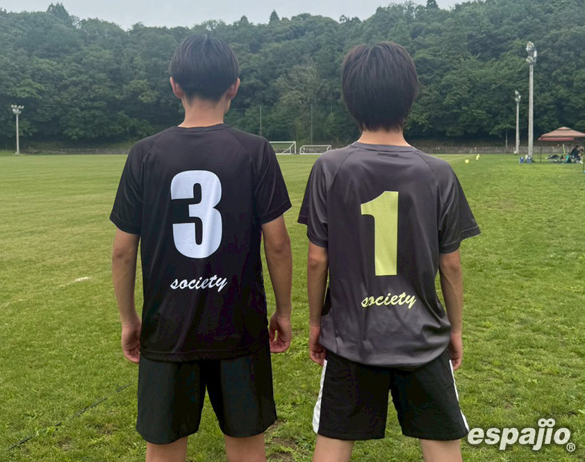武蔵野大学ソサイチサークル様チームオーダーユニフォーム着用お写真背面