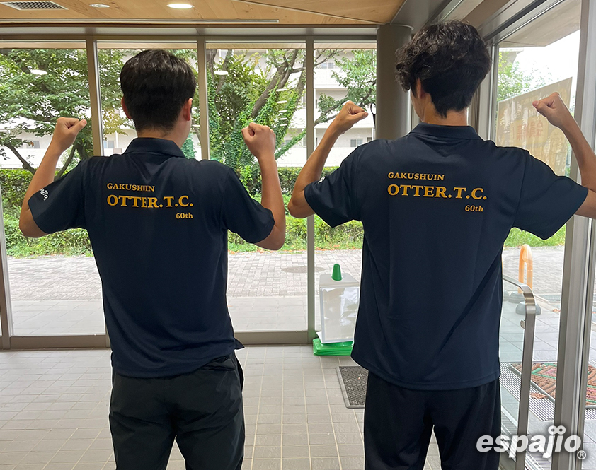 学習院大学OTTER T.C.様オリジナルポロシャツ着用お写真背面