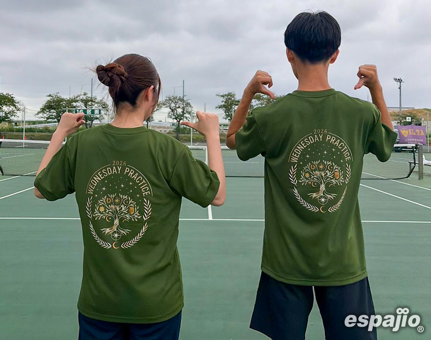上智大学テニスサークルS.L.T.A.様オリジナルTシャツオリーブ着用お写真背面