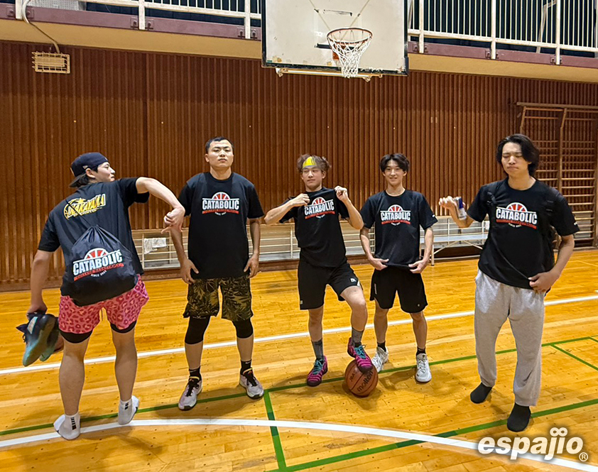 東海大学CATABOLIC様Tシャツ＆ランドリーバッグ着用お写真2