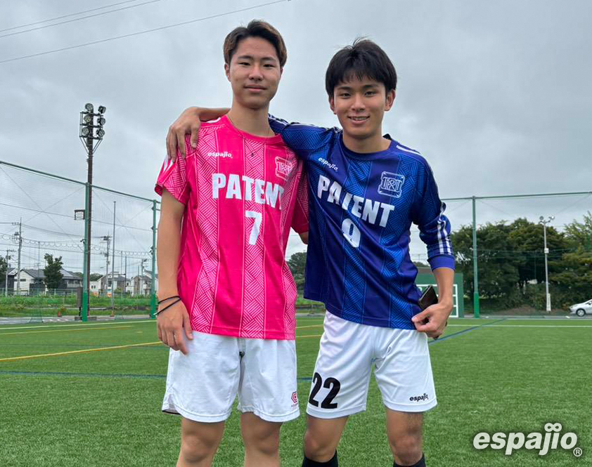 早稲田大学F.C.PATENT様フットサルユニフォーム着用お写真前面