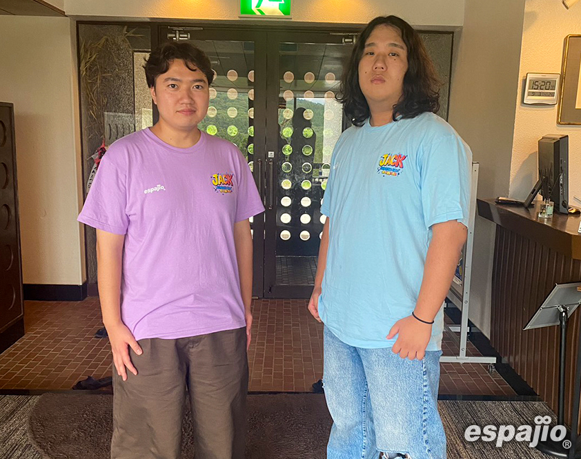 神奈川大学アカペラサークルJACK様ライトパープルとライトブルーのオリジナルTシャツを着用したお写真（2026年）