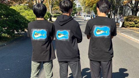 東京海洋大学釣り研究同好会様オリジナルパーカー着用集合お写真1