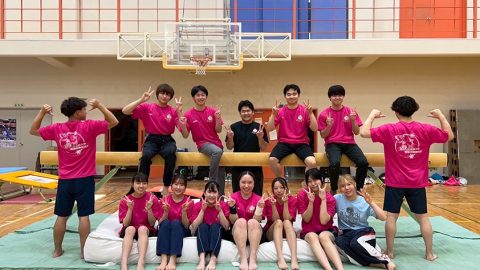 弘前大学器械体操競技部様オリジナルドライＴシャツ着用お写真1