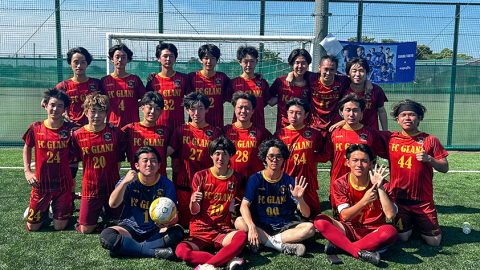 中央大学FC GLANZ様フットサルユニフォーム着用お写真1