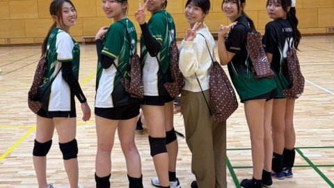 青山学院大学バレーボール愛好会AVC様オリジナルナップサック着用集合お写